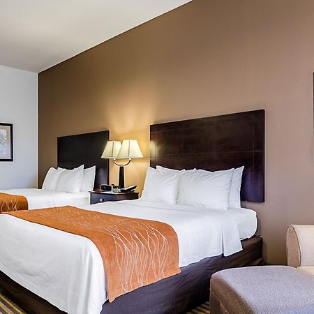 Comfort Inn & Suites Lawrence - University Area Εξωτερικό φωτογραφία