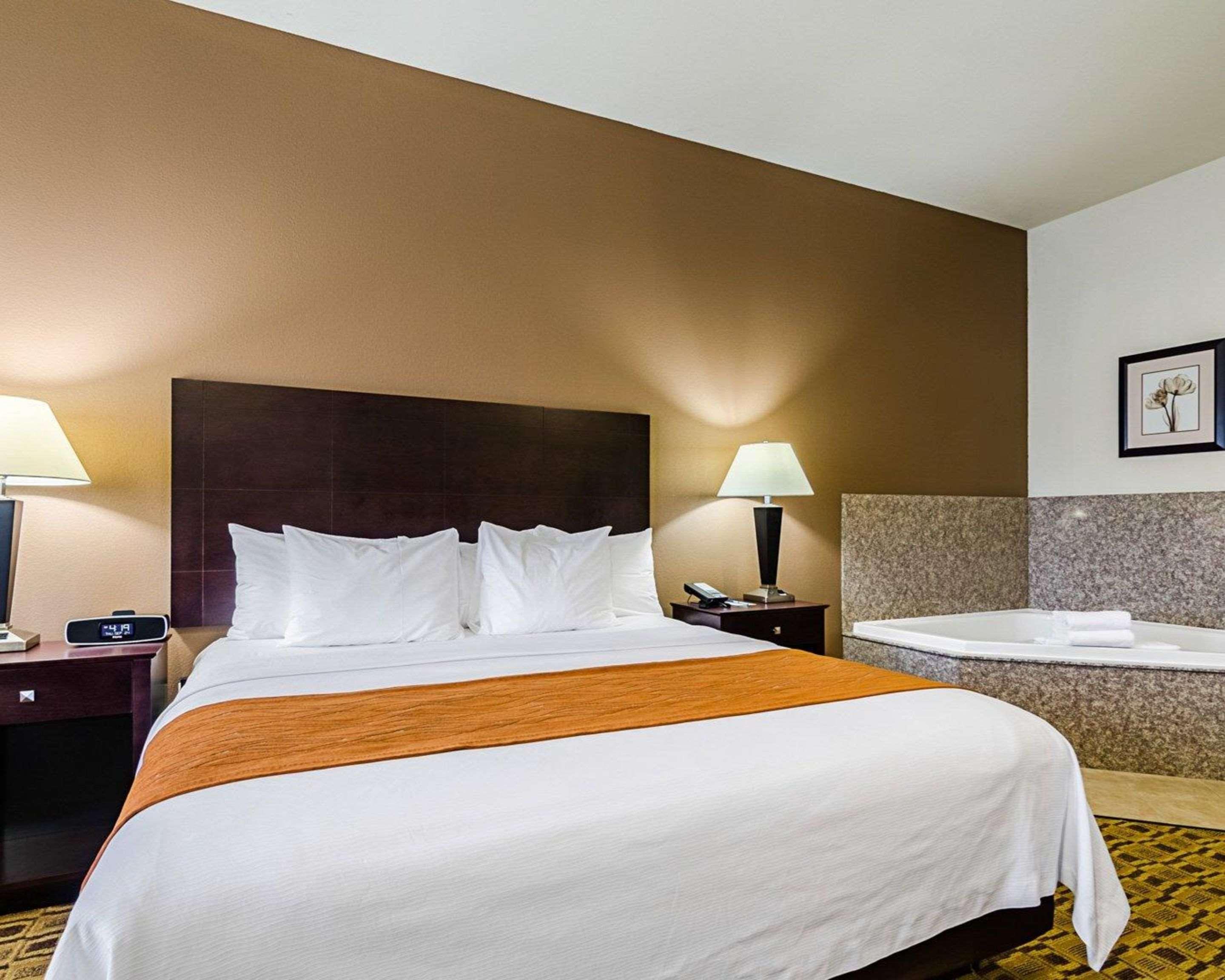 Comfort Inn & Suites Lawrence - University Area Εξωτερικό φωτογραφία