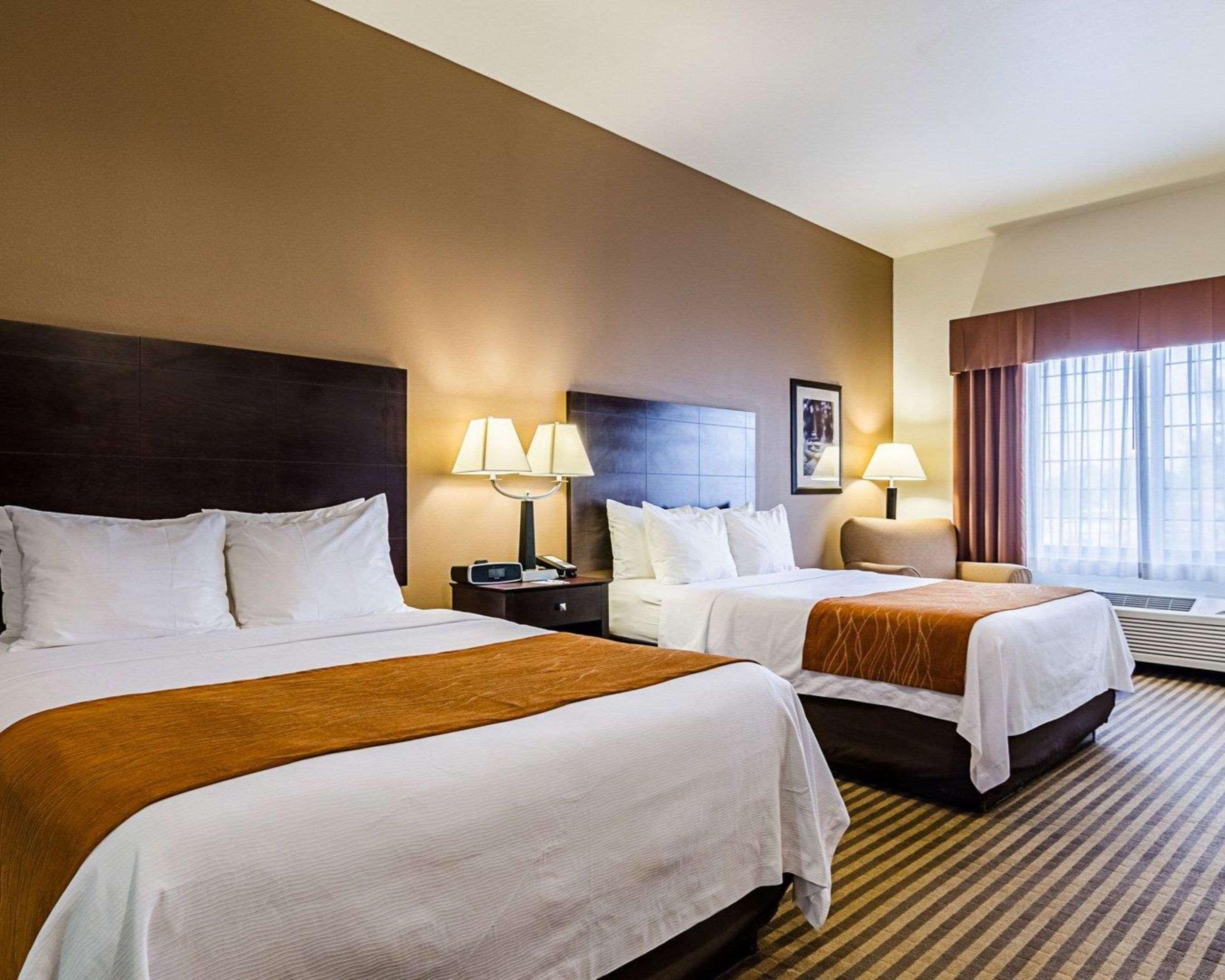 Comfort Inn & Suites Lawrence - University Area Εξωτερικό φωτογραφία
