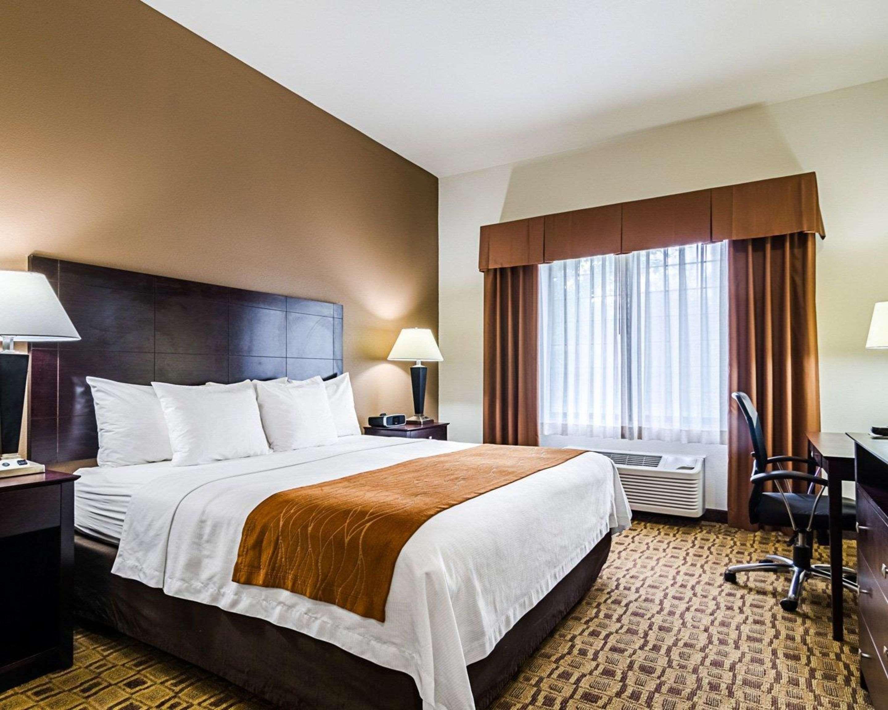 Comfort Inn & Suites Lawrence - University Area Εξωτερικό φωτογραφία