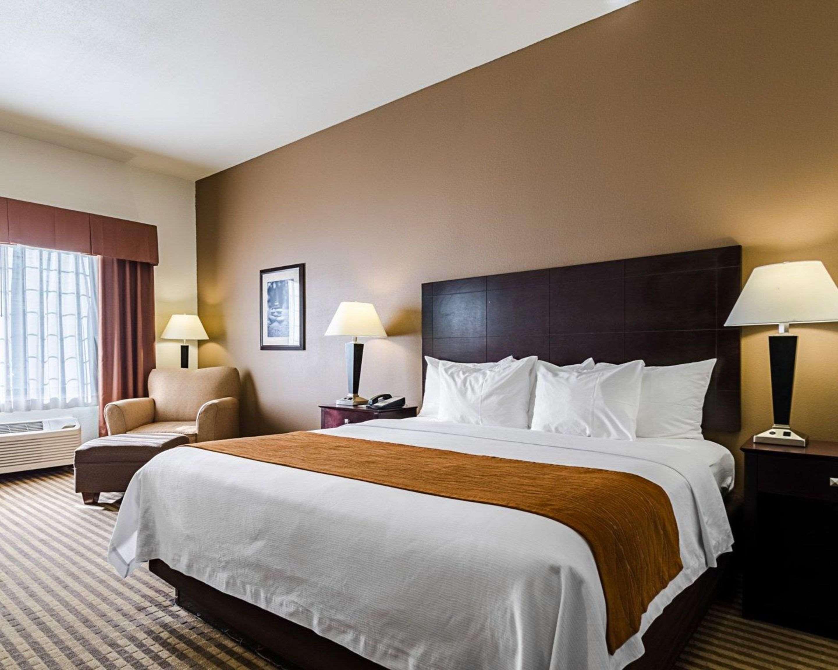 Comfort Inn & Suites Lawrence - University Area Εξωτερικό φωτογραφία
