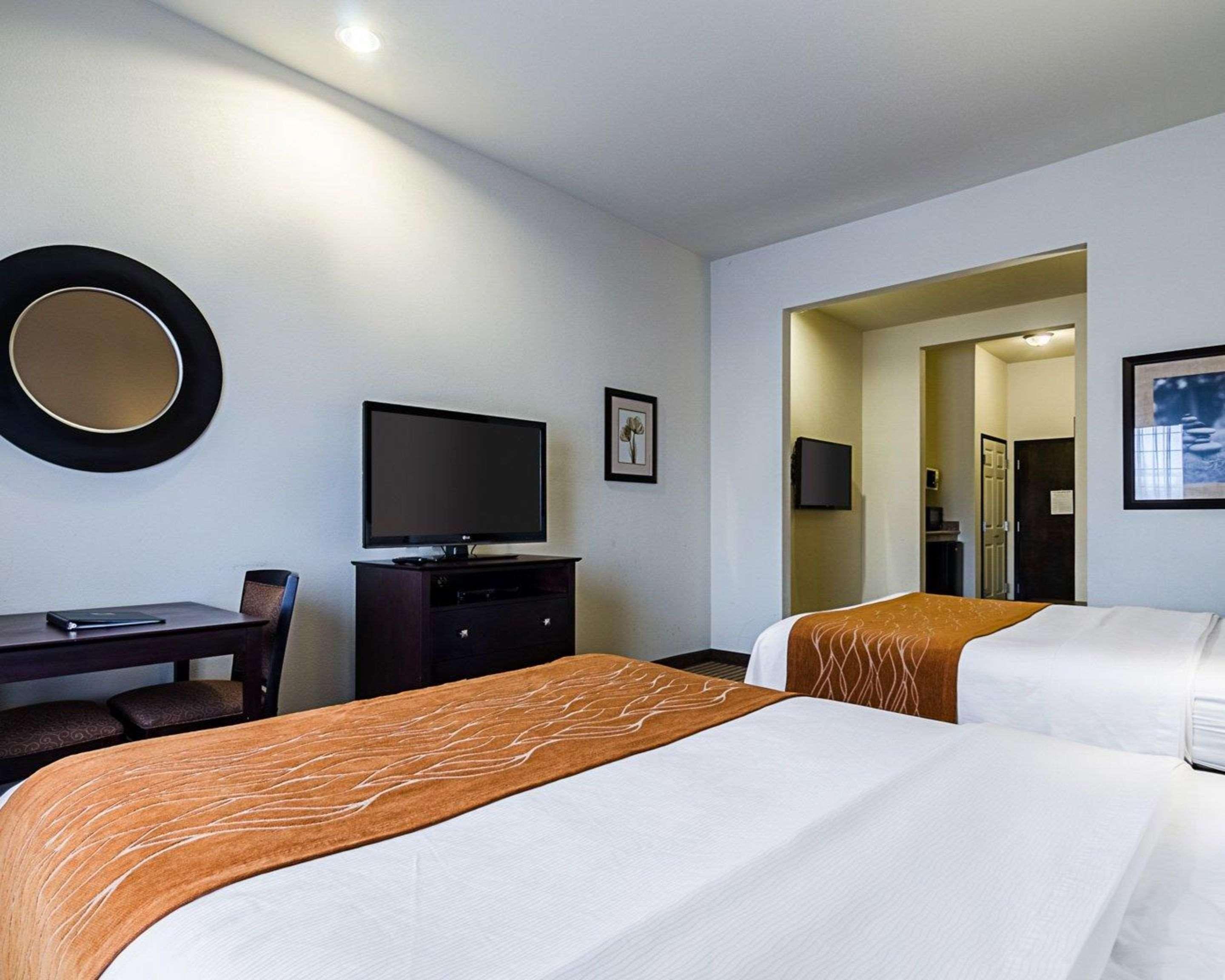 Comfort Inn & Suites Lawrence - University Area Εξωτερικό φωτογραφία