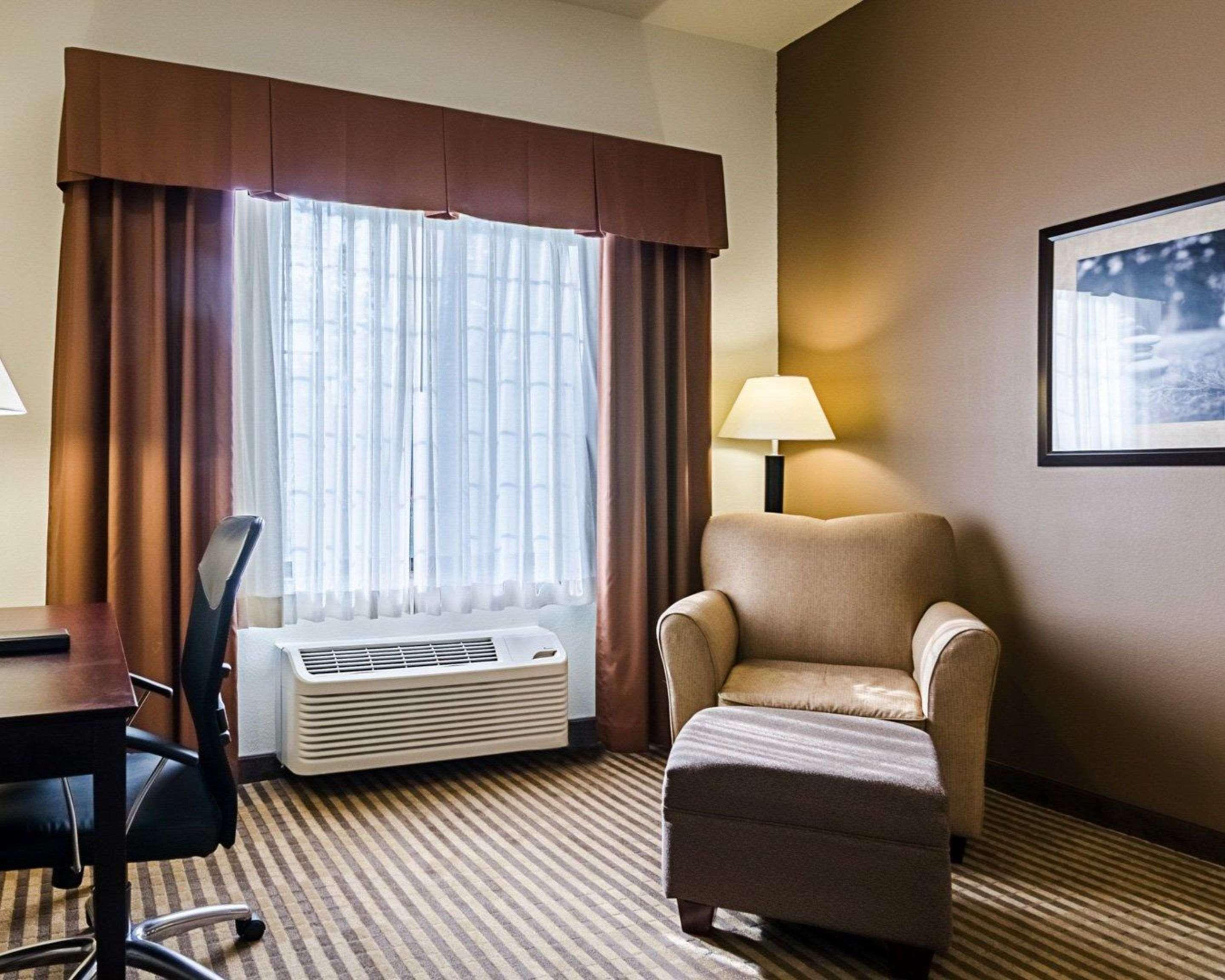 Comfort Inn & Suites Lawrence - University Area Εξωτερικό φωτογραφία
