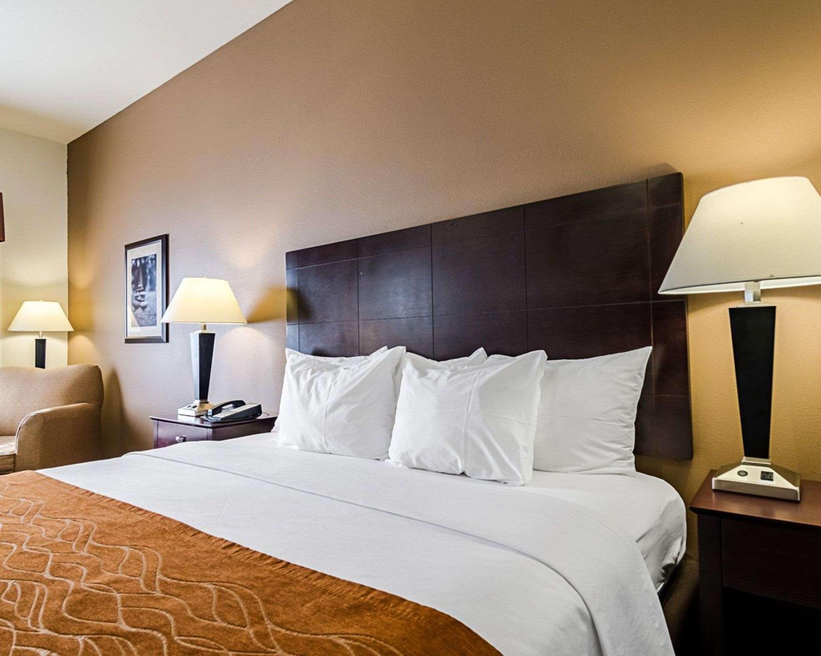 Comfort Inn & Suites Lawrence - University Area Εξωτερικό φωτογραφία