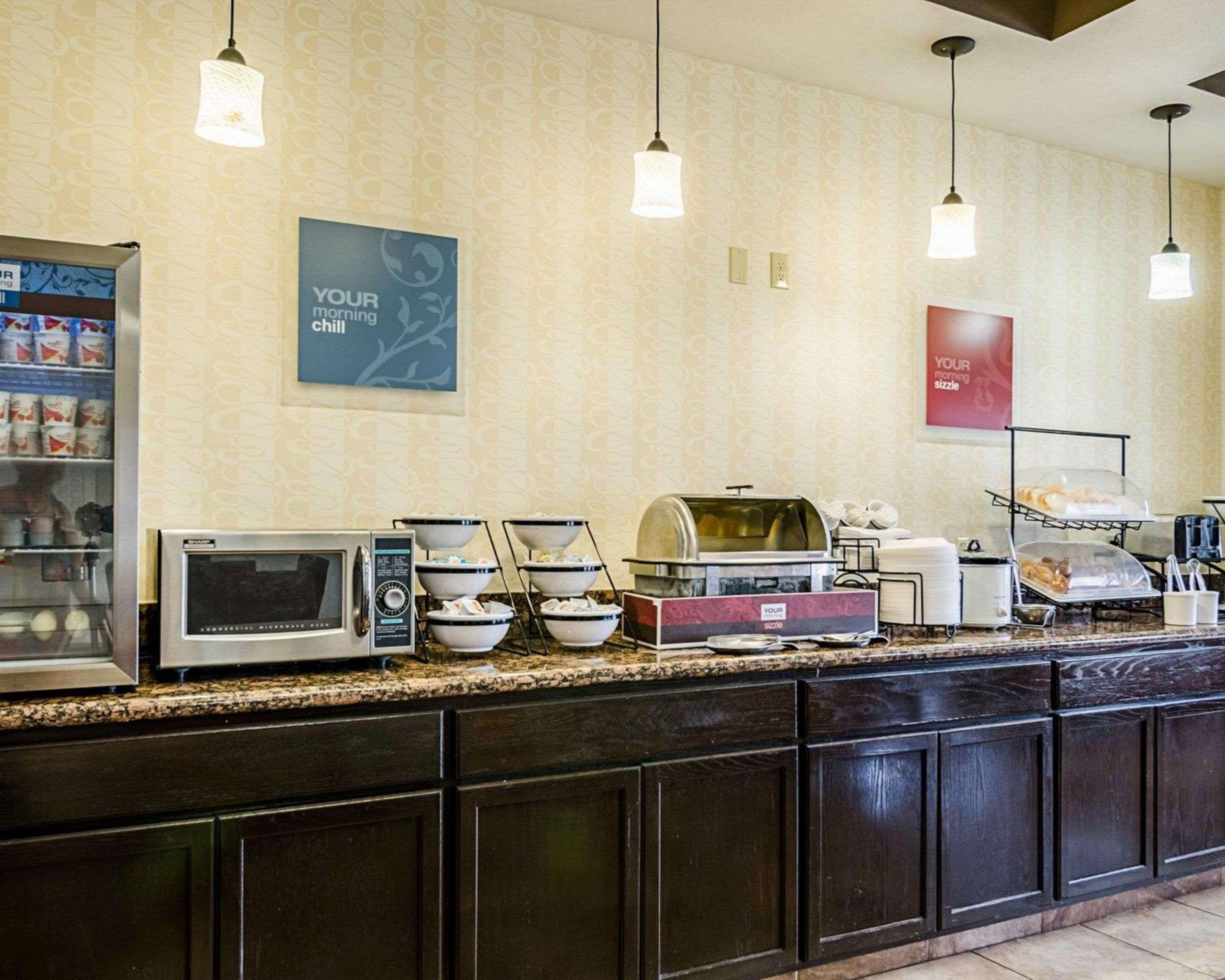 Comfort Inn & Suites Lawrence - University Area Εξωτερικό φωτογραφία