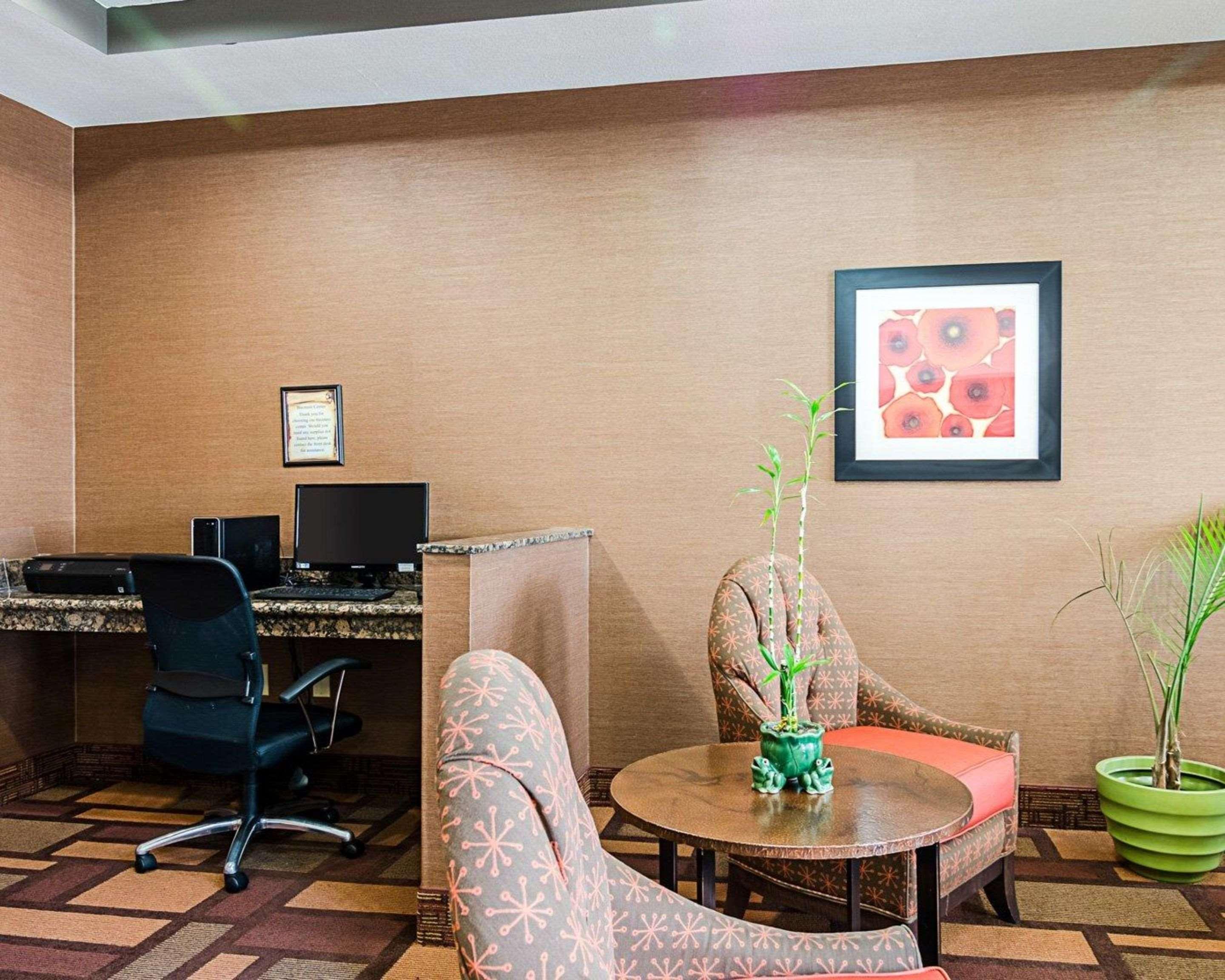Comfort Inn & Suites Lawrence - University Area Εξωτερικό φωτογραφία