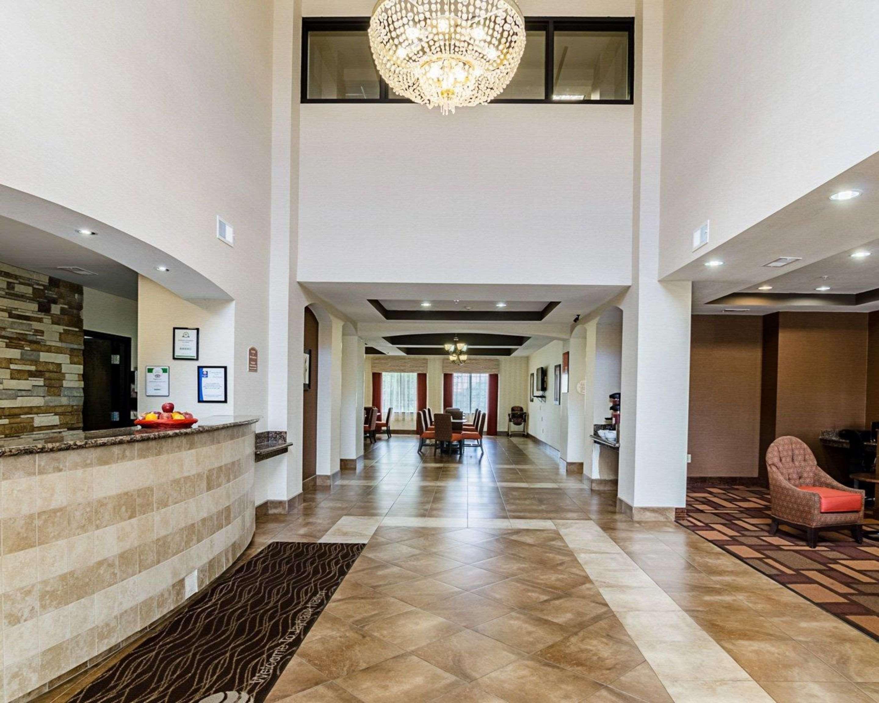 Comfort Inn & Suites Lawrence - University Area Εξωτερικό φωτογραφία