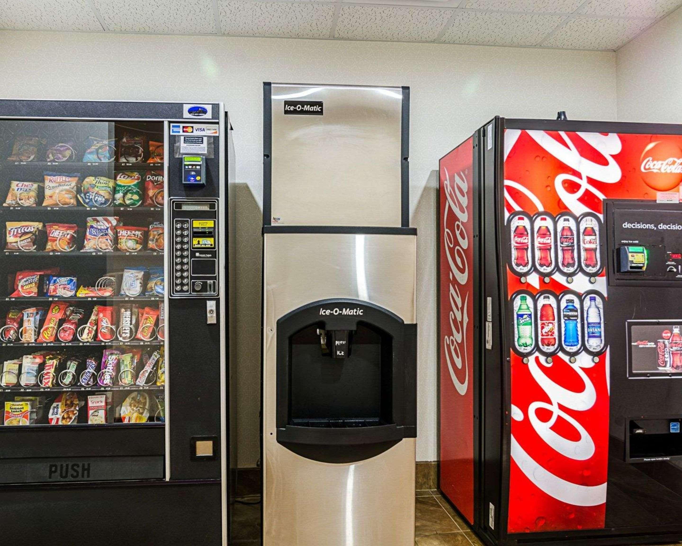 Comfort Inn & Suites Lawrence - University Area Εξωτερικό φωτογραφία