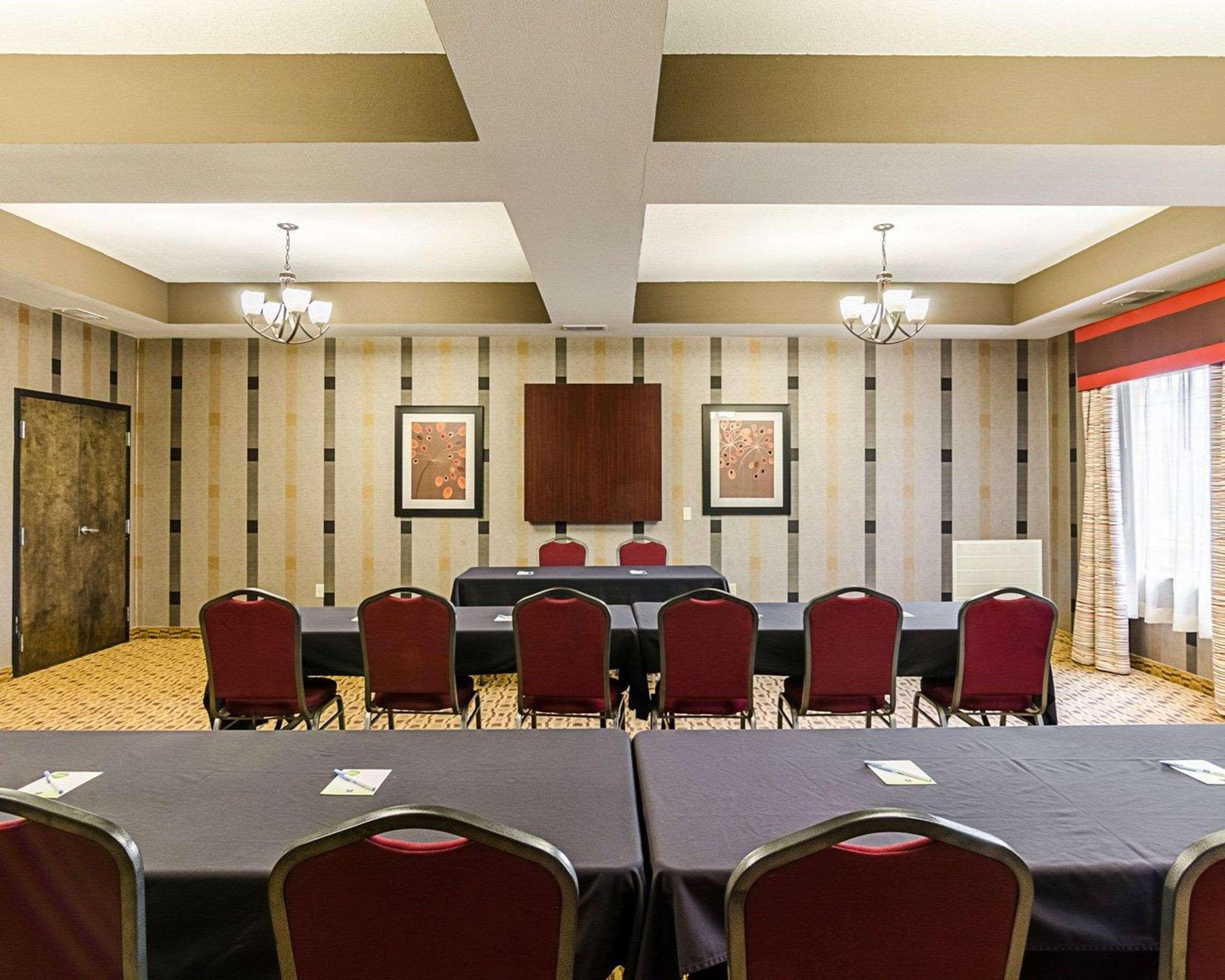 Comfort Inn & Suites Lawrence - University Area Εξωτερικό φωτογραφία