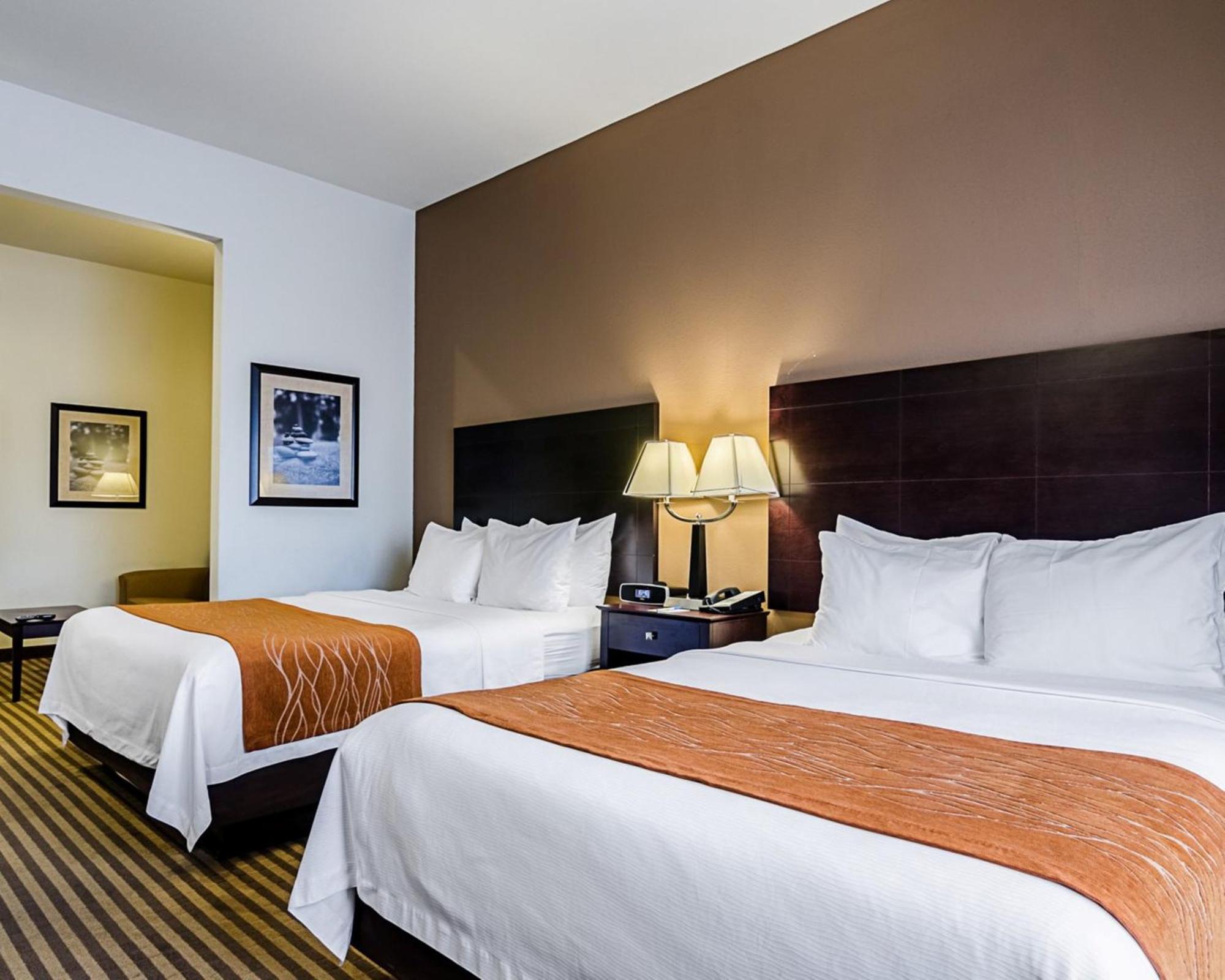 Comfort Inn & Suites Lawrence - University Area Εξωτερικό φωτογραφία