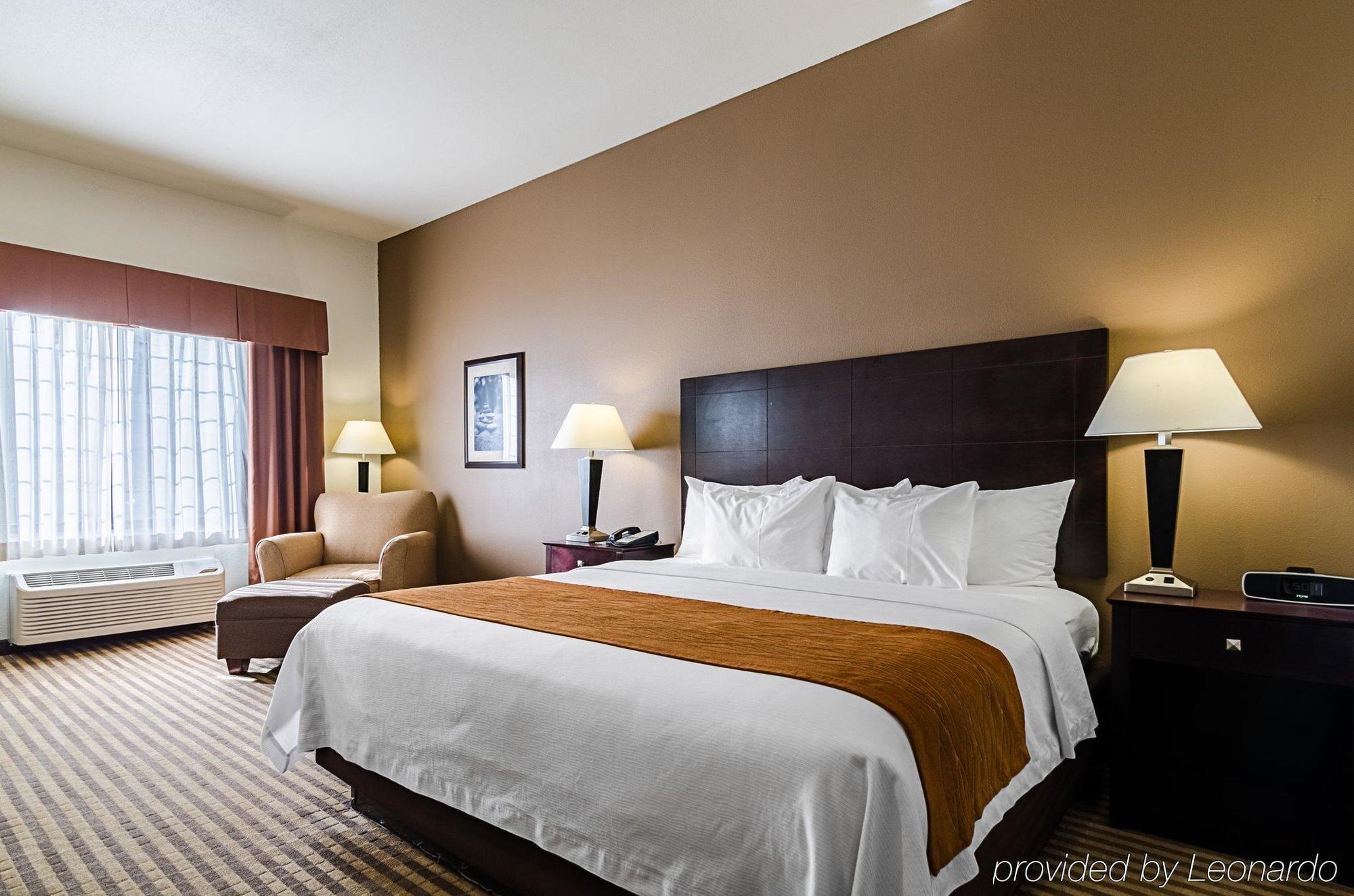 Comfort Inn & Suites Lawrence - University Area Εξωτερικό φωτογραφία