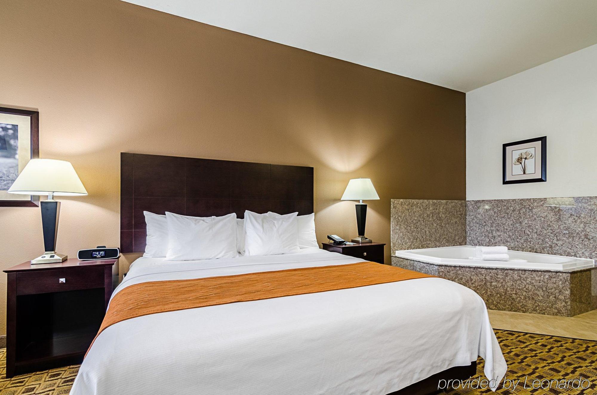 Comfort Inn & Suites Lawrence - University Area Εξωτερικό φωτογραφία