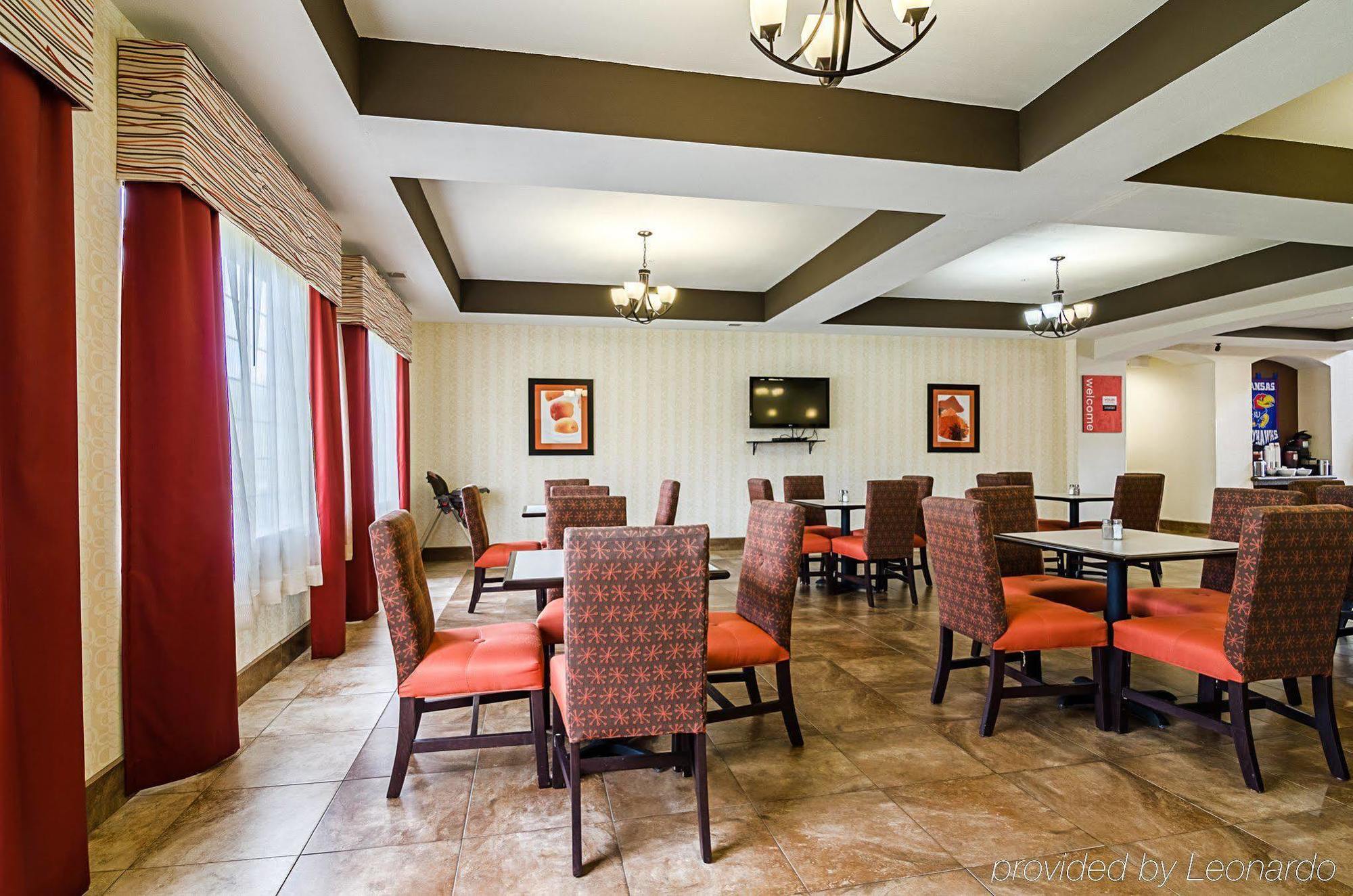 Comfort Inn & Suites Lawrence - University Area Εξωτερικό φωτογραφία