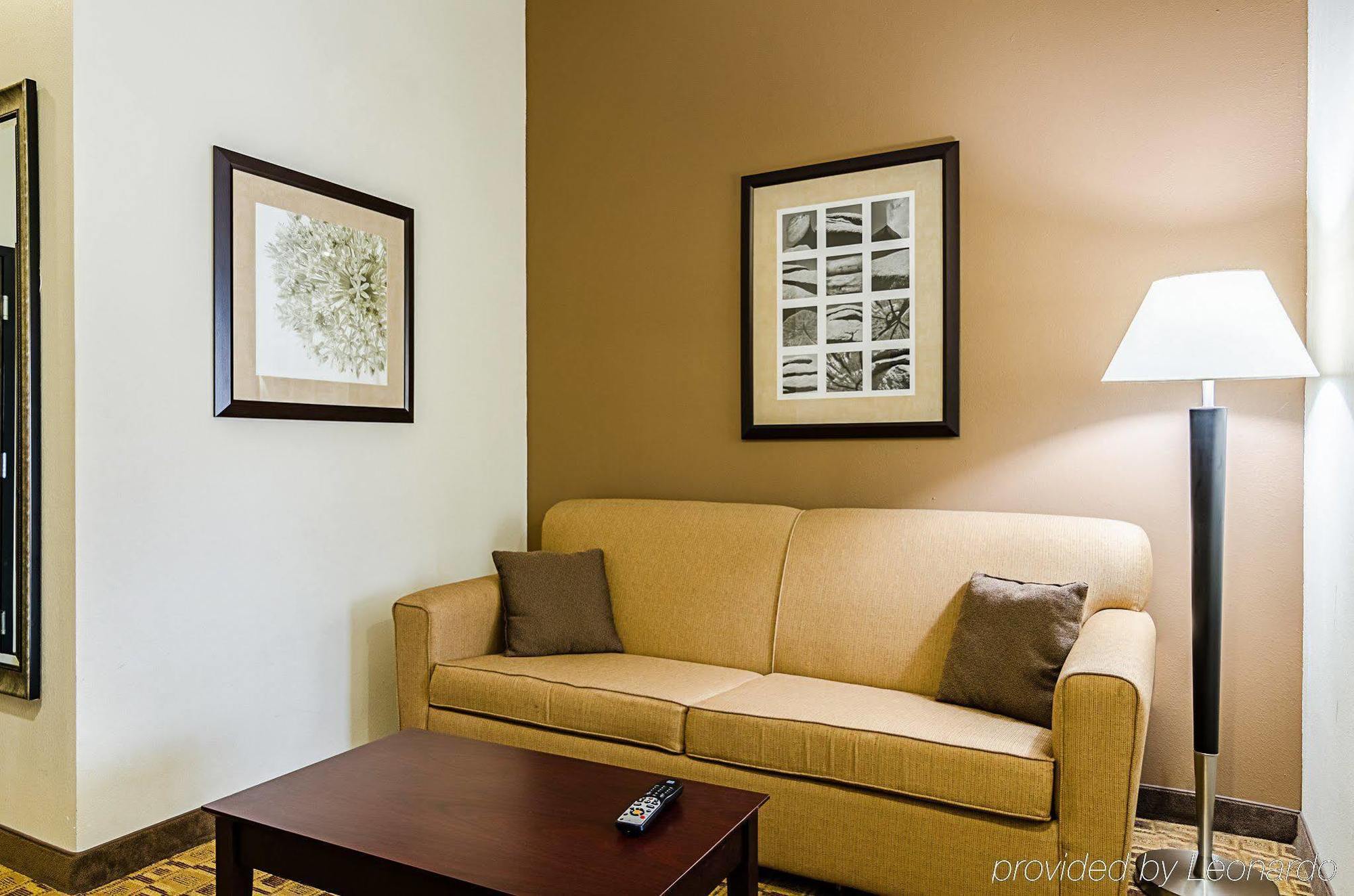 Comfort Inn & Suites Lawrence - University Area Εξωτερικό φωτογραφία