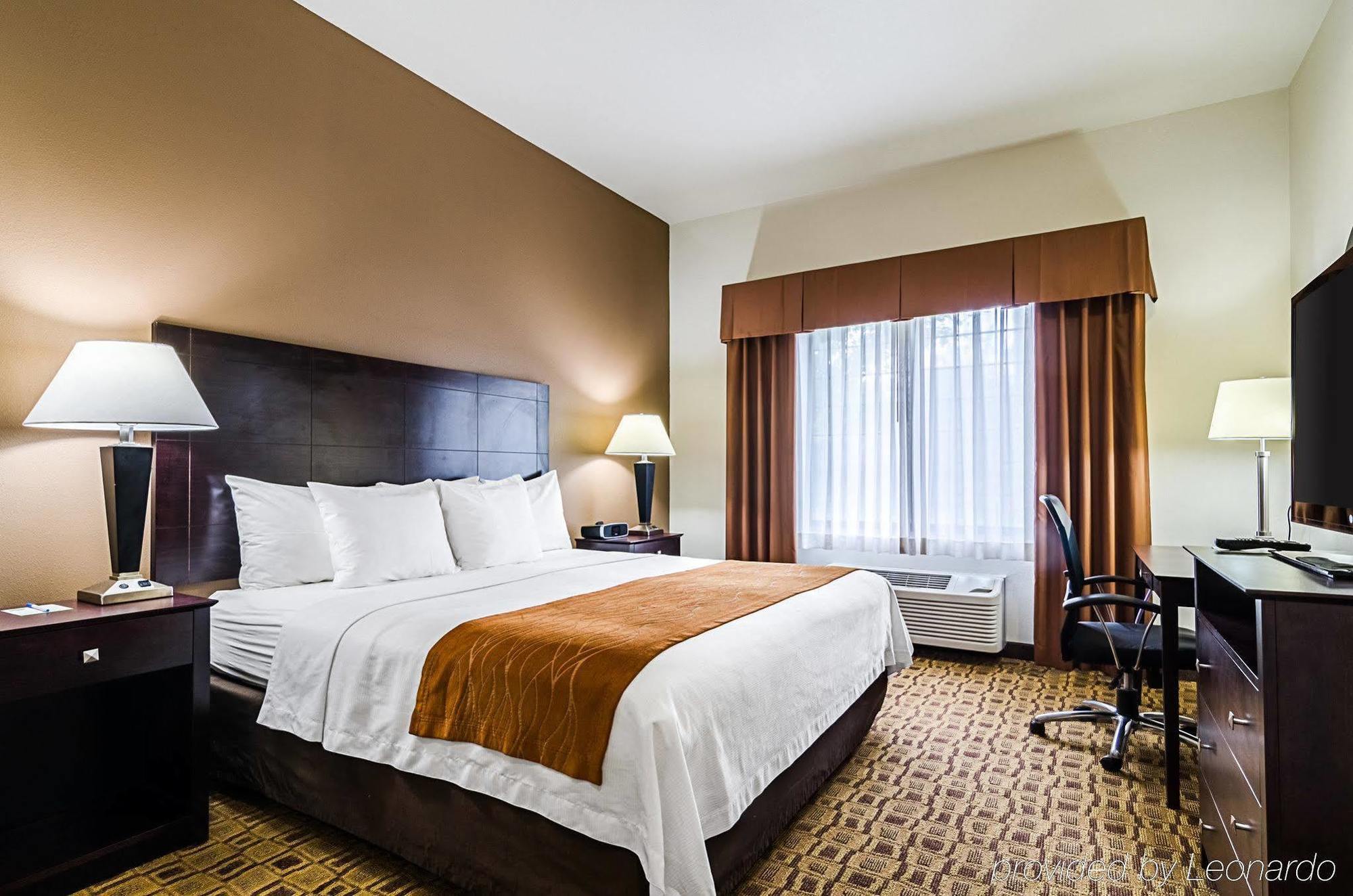 Comfort Inn & Suites Lawrence - University Area Εξωτερικό φωτογραφία