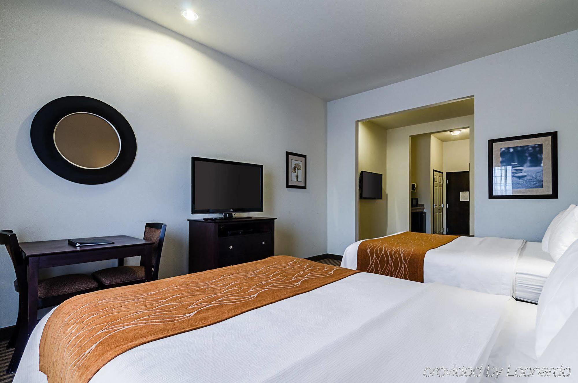 Comfort Inn & Suites Lawrence - University Area Εξωτερικό φωτογραφία